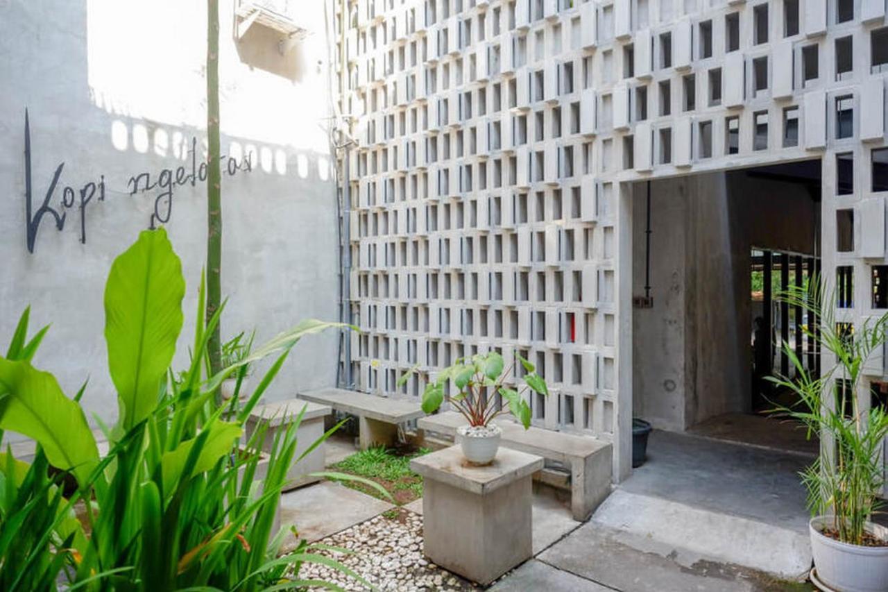 Reddoorz Plus Near Kawasan Sam Poo Kong Semarang Exterior foto